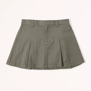 Pleated Chino Mini Skort